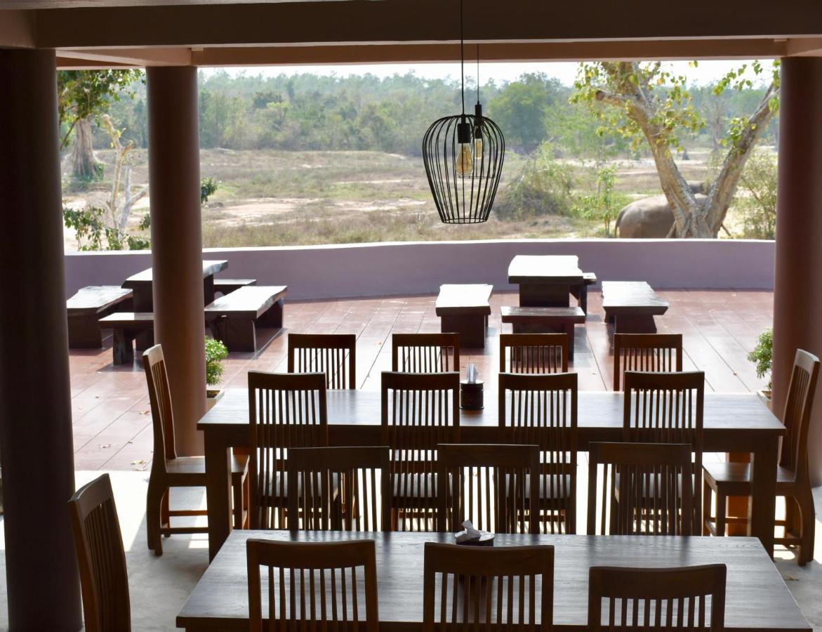 I Love Phants Lodge Ban Huai Thawai Εξωτερικό φωτογραφία